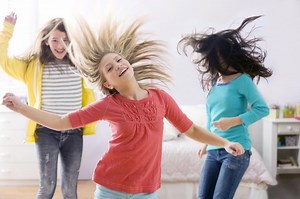 11 Easy Kids Dance Moves to Get Them Moving & Grooving (With Videos) | LoveToKnow