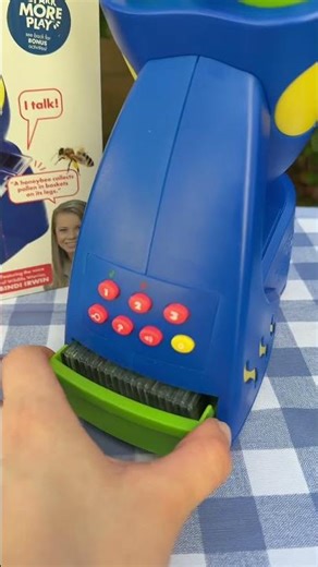 🔬Kids Can Learn with Bindi Irwin’s Talking Microscope! Best Toy EVER! 💛 ‪@EducationalInsights‬