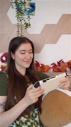 ronnie on Instagram: "Ever wanted to learn about game art and create your very own character from scratch? Rich Gaming Academy’s Game Art Software Introduction Course might be for you, and right now it’s HALF PRICE at $490 AUD! 👀 In this online, beginner friendly, self-paced course, you’ll: ✨Design a character reference in Photoshop ✨Model & UV unwrap in Maya ✨Create PBR textures in Substance Painter ✨Build a showcase scene in Unreal Engine 5 ✨Produce a cinematic sequence of your final work Upo