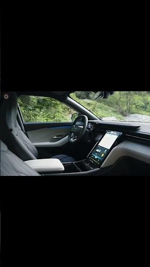 Unleashing Performance, Range, and Style: A Review of the 2025 FORD EXPLORER ELECTRIC