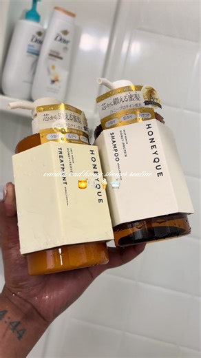 hey girls, let’s get ready for bed🫧🧴 using @Honeyque for my vanilla and honey inspired shower routine - #hairtok #haircare #shampoo #costcofinds #nightroutine @Dove Beauty & Personal Care @Rare Beauty @target @CÉCRED
