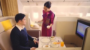 69K views · 6.9K reactions | Smooth is Silk! Welcome aboard the Thai Airways Boeing 777. Watch the cabin features of THAI Royal First, Royal Silk and Economy Class. #ThaiAirways #Thailand #boeing777 #avaition | A Fly Guy's Cabin Crew Lounge | Facebook