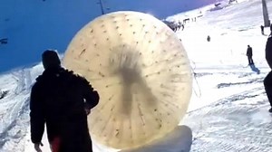 Vidéo : accident mortel de zorbing en Russie