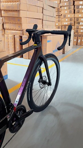 Java J-Air Volata full carbon roadbike. #javabikes #javabike #javabikeuae #uaecycle #roadbik #cyclinguae