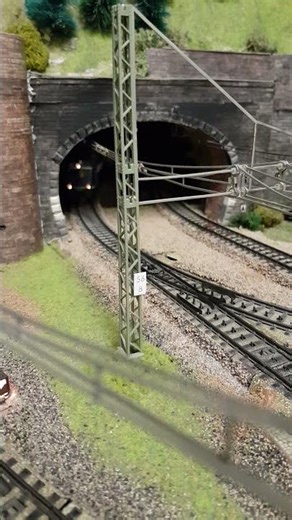 Märklin Modellbahn, 110 mit Flughafenzug, Silberlinge, Your train to your plane, Anlage H0 M-Gleis