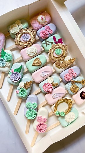 Learn to Make Delicious Cakesicles with Our Signature Class