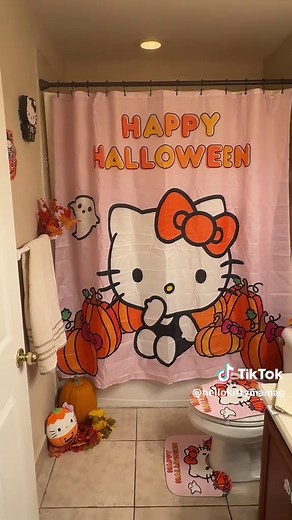 Hello Kitty Mama G on TikTok