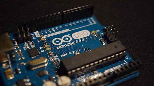 Arduinoで複数モーターを各々に制御（正転、逆転、速度）