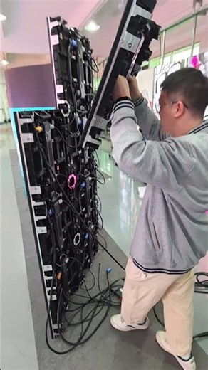 Rental LED displays with free bending characteristics.#eagerled #leddisplay #ledscreen #ledwall