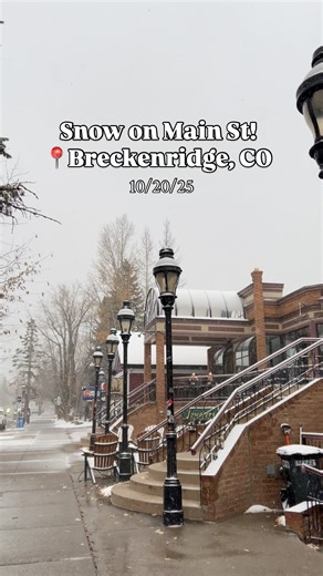 It’s hereeeee! ❄️❄️❄️ snow on Main Street Breckenridge this morning 10/20/25 | GoBreck