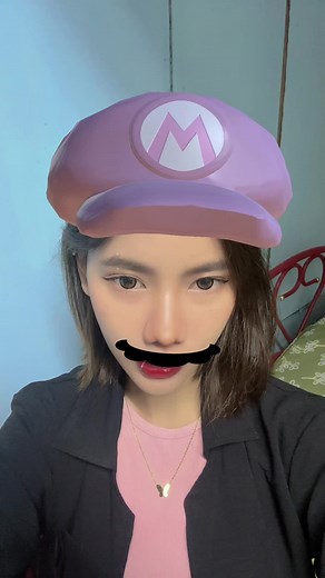 May Thet Hmu သည် TikTok ပေါ်တွင် ရှိသည်