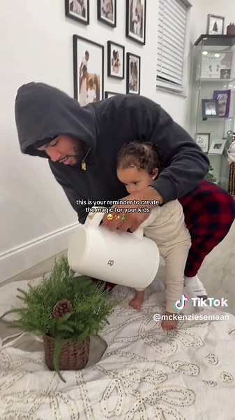 A new holiday tradition❤️ #childhoodmagic #christmas #family | Christmas Decorations