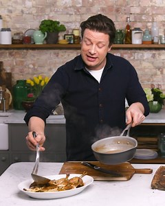 1.7M views · 46K reactions | Happy Roast Dinner Day! A super-reliable ✨roast chicken✨ recipe to give you juicy meat and crispy skin, every time! jamieol.com/RoastChickenRecipe | Jamie Oliver | Facebook