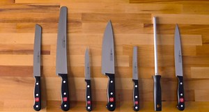 WÜSTHOF Gourmet Four and a half Inch Serrated Utility Knife | 4.5" Serrated German Utility Knife | Precise Laser Cut High Carbon Stainless Steel Serrated Utility Knife – Model