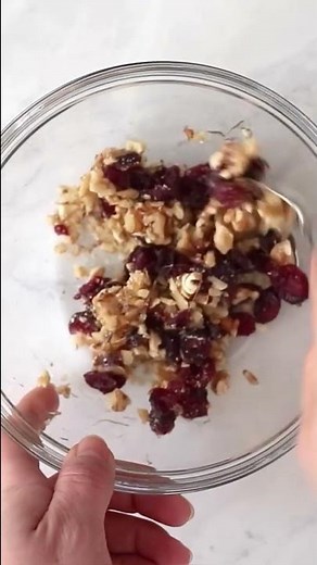 Baked Brie Phyllo Tarts