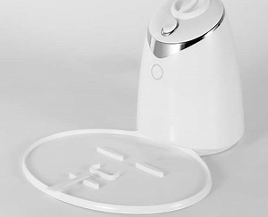 Here’s A Complete Guide To Using A Face Mask Maker Kit | Herzindagi