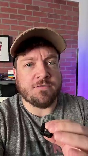 Apple just released the first developer beta of iOS 26.1!