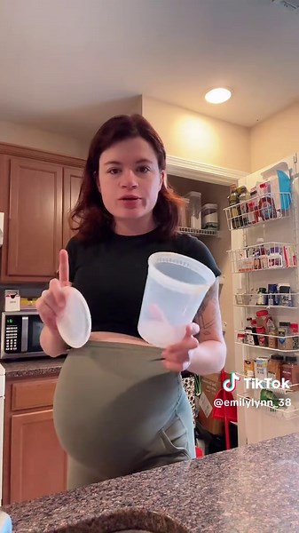 Vlogmas Day 9: Pregnancy Preparation and Pancake Fun