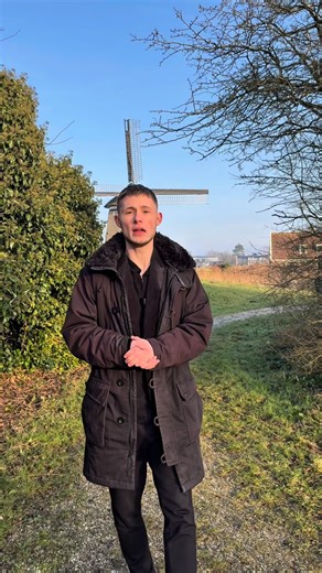 Wat is de beste eerste stap in professionele marketing? ik regel jouw content van a tot z. • research (wat scoort wat jouw doelgroep wil zien) • 30 scripts die gebouwd zijn om viraal te gaan • 30 video’s filmen op locatie • editen van de 30 video’s • posten op youtube, tiktok en instagram • garantie van 500.000 views Wil je weten of dit bij jouw bedrijf past? Laat het dan weten in de comments met het woord “content” of stuur mij een privebericht! #socialmedia #aspire #viral #video #scripts | Tim