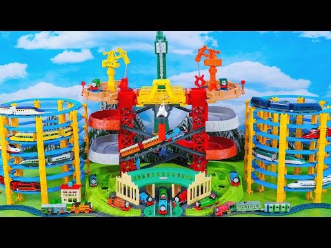 Plarail Shinkansen ☆ Construction of multi-purpose through Thomas Trains & Cranes Super Tower