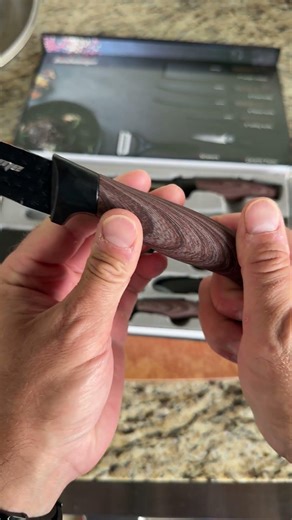 Bobomeusa 6-Piece Kitchen Knife Set Review | Sharp, Non-Stick Stainless Steel Knives w Wood Handles