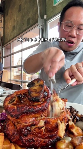 My Top 5 of 2025 ⬇️ 5) As Bifanas do Afonso (Lisbon, Portugal) 4) @vietnoms.ca from @just.tonyh🇨🇦🇻🇳 (thank you to that one fan on the ttc who recommended me this spot!) brought @Chopstick Travel and others here! 3) @Beisl inside of True History Brewing (thanks @TorontoEaters for your recommendation) 2) @General An Potsticker (thank you @karissaeats for coming here with me and for sharing with me the awesome video footage!) 1) Rice Noodle Roll Stall behind FUDAKIN Company (Shenzhen, China) th