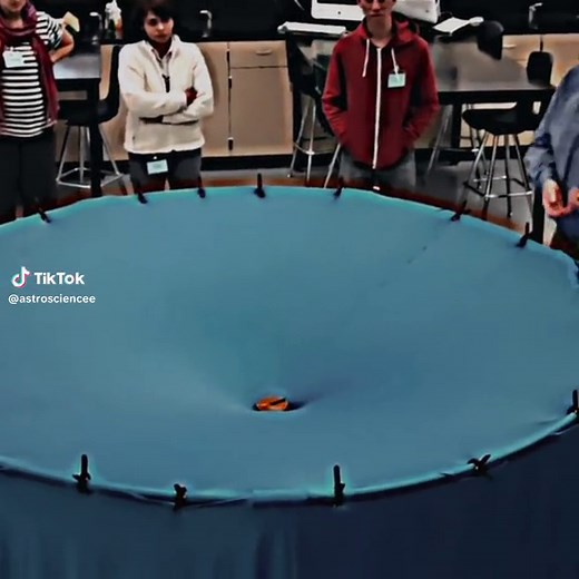 Theory of relativity 😮‍💨🗿 #einstein #physics #physicaltherapy #physicstok #science #universe #physicsedit #space #planet #planets #curvatureofspace #theoryofrelativity #gravity #graviation #fyp #alberteinstein #solarsystem #solar