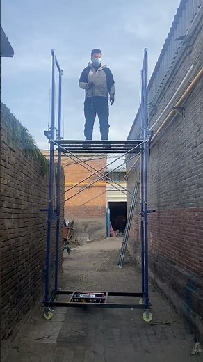 Electric lift scaffolding platform