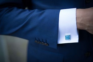 Simple Guide On How To Put On Cufflinks
