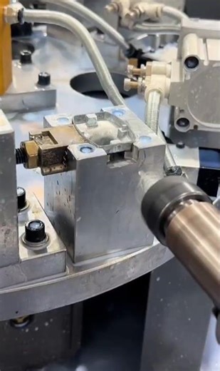 Full Automatic Tapping & Drilling Machine | High-Speed Production | Industrial Automation #mechx1