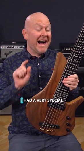 6-string shortscale bass?? Yes, please! @manneguitars | BassTheWorld.com