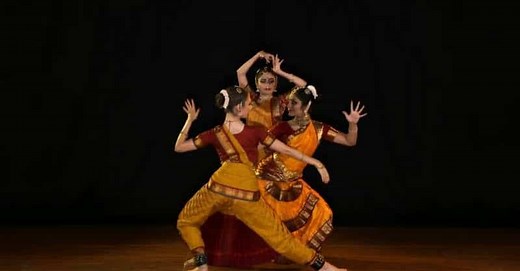 What Is Folk Dance? With 10 Top Examples & History - Music Industry How To