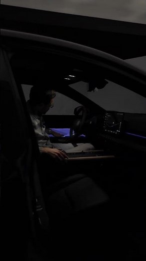 2025 Lexus ES Ambient Lighting – Subtle Luxury 🌙