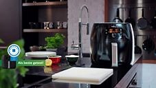 Philips Airfryer XXL verwijdert het vet, maar niet de smaak. Voor heerlijk, krokant eten voor je hele gezin. | Philips
