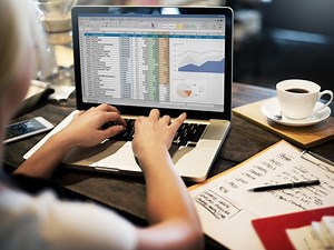 How to transfer data from Word forms to an Excel worksheet