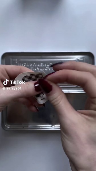 Altoids Wallet Review and Comparison