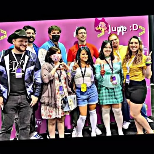 Aphmau and Friends Meet in Real Life