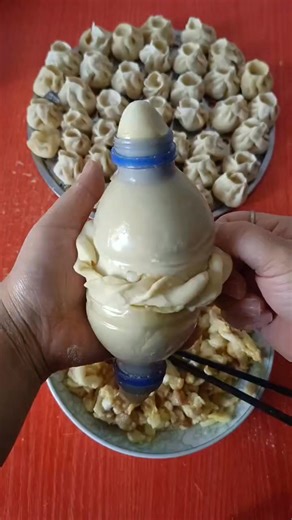 65K views · 104 reactions | Showcasing a unique design using scissors and a bottle #foodartUSANice #newstylmake | tripshi | Facebook