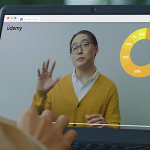 1K views · 297 reactions | 最大95%OFFのセール実施中！世界中のプロからオンラインで学べる。プログラミングからデザインまで幅広いトピックから選べる！セールをお見逃しなく | Udemy | Facebook