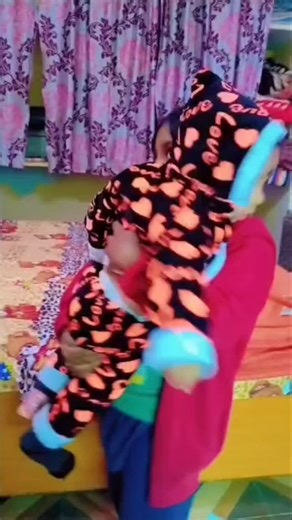 Kusum Java on Instagram: "Choti bahan badi bahan #couples #lovers #army #ᴛʀᴀɴᴅɪɴɢ #bikaner"