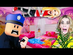 Playing Hide and Seek in Giant Princess Castle with Brianna (Roblox Livetopia)
