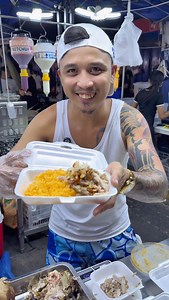 2.5M views · 30K reactions | SERVING PAG VLOGGER VS SERVING NG REGULAR CUSTOMER 70 GRAMS LAHAT DITO SA DIVISORIA! LECHON WITH JAVA RICE 100 PESOS LANG! #lechon #lechonwithjavarice #divisoria #divisoriafoodtrip #servingpagvlogger | Manuel Olazo | Facebook