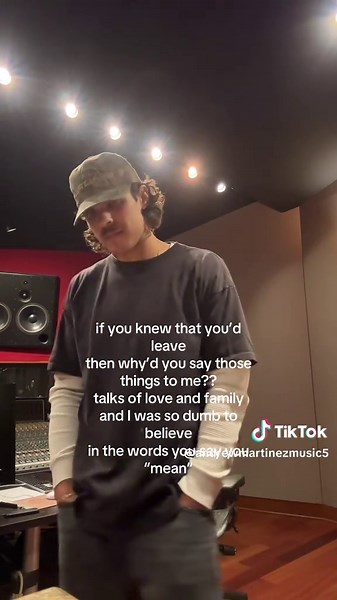 been in the studio all week.. cooking up some tunes for yall. stay tuned 🖤 #folk #country #newmusic #foryoupage #fyp