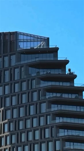 Olympia DUMBO on Instagram: "Olympia Dumbo takes center stage in Spike Lee’s newest film “Highest 2 Lowest,” streaming today on Apple TV+. Debuting at Cannes, the thriller stars Denzel Washington, whose character calls Olympia Dumbo’s Penthouse B home. Spanning the entire 32nd floor with 4,928 SF of interiors, a Fior di Bosco wet bar, and a 552 SF private terrace, the residence offers sweeping views of the Brooklyn and Manhattan Bridges that play a role all their own. #OlympiaDUMBO #DUMBO #Spike