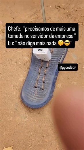 Python Code | Programação on Instagram: "É o especialista, não tem jeito 😎🤫 . . . #python #programacao #programadores #programação #programador #cienciadacomputacao"