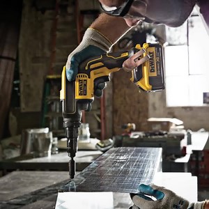 Você quer conhecer mais sobre as nossas ferramentas sem fio? Cadastre-se a DEWALT para receber descontos, ofertas e novidades! | DEWALT