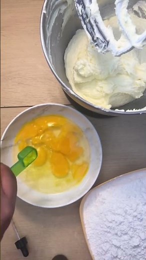 Simple 7Up Cream Cheese Pound Cake Recipe