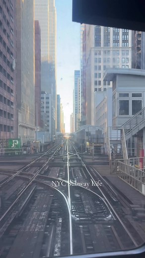 Riding The Chicago Transit Authority (CTA) Red Line #CTA #ChicagoCTA #Chicago #NYCSubway #NYC #MTA #NewYorkCitySubway #LIRR #SubwayTrain #NYCTransit You can now buy me a coffee: https://bmc.link/NYCSubwayLife