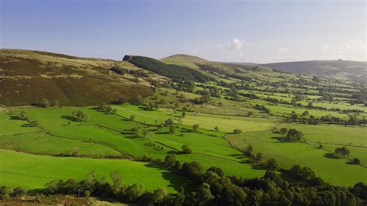 What could volunteering do for you? Everyone gets something different out of giving their time. Friends, fresh air, health benefits or new skills that could take you in a direction you've never even thought about. That's why we're celebrating National Parks UK Big Volunteer Weekend (20-22 Sept). But don't just take our word for it… 👀👇 | Peak District National Park