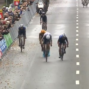 Mark Cavendish sprints to his 10th win of the season at Sparkassen Münsterland Giro 🏆 Watch full highlights from an action-packed race: https://youtu.be/POgEb6DOBk0 | Velon CC